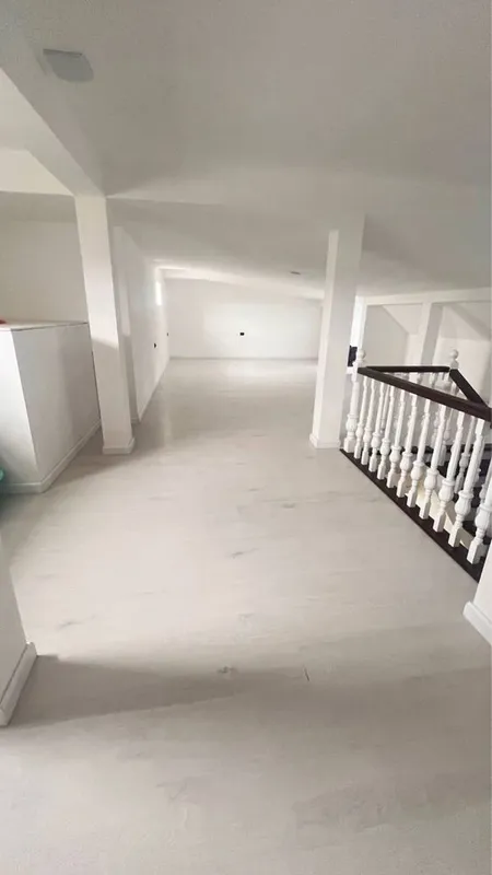 Xovli, 3 etajli, 6 xona 4