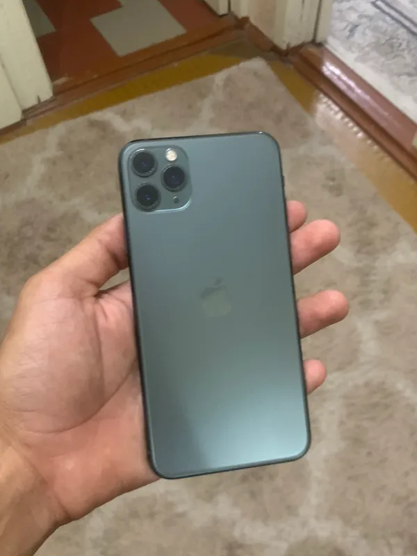 iPhone 11 Pro Max 1 iPhone 11 Pro Max 1