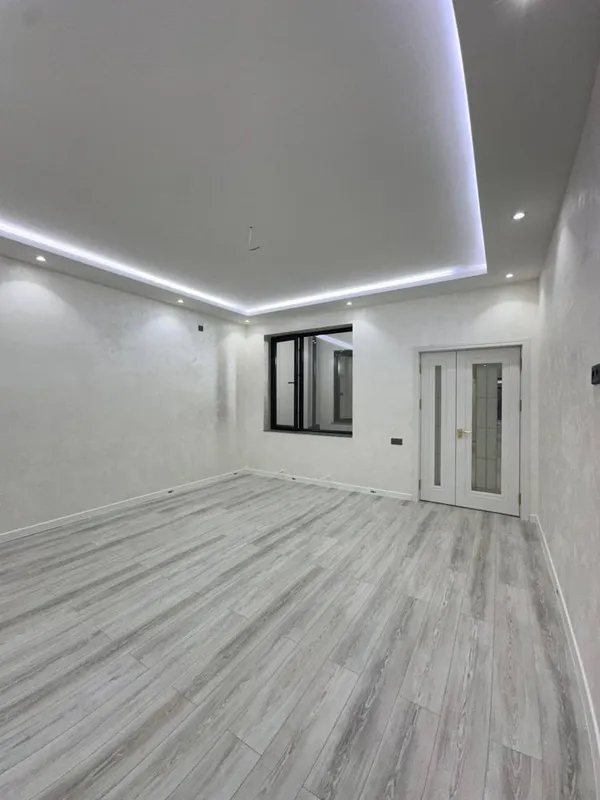Uy sotiladi 5 xona 1.5 sotix 3 Aeraport 10