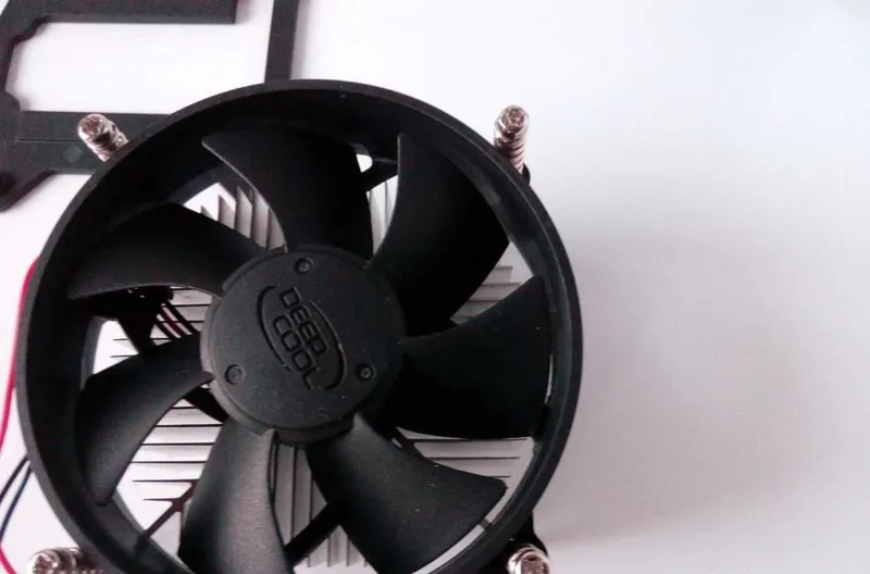 Intel protsessori uchun DeepCool sovutgichi 5