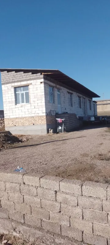 Toshkent viloyati Nurafshonda yangi qurilgan uy sotladi 2 sotix 4 xona — фото 1