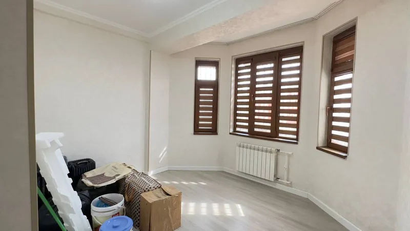Продаётся 4-комнатная квартира, 110 м², 8/9, Яшнабадский район 7