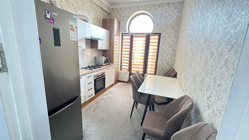4-комнатная квартира, 110 м², 8/8 этаж (вторичка) 2