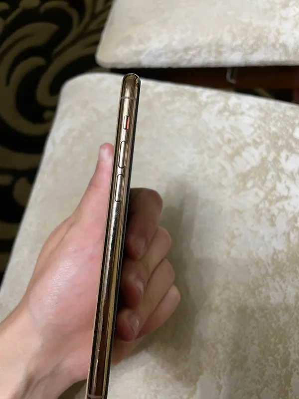 iPhone 11 Pro Gold 512 ГБ, есть коробка и документы 5
