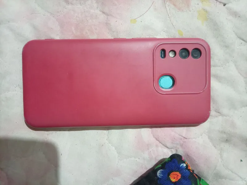 texno spark 8 2
