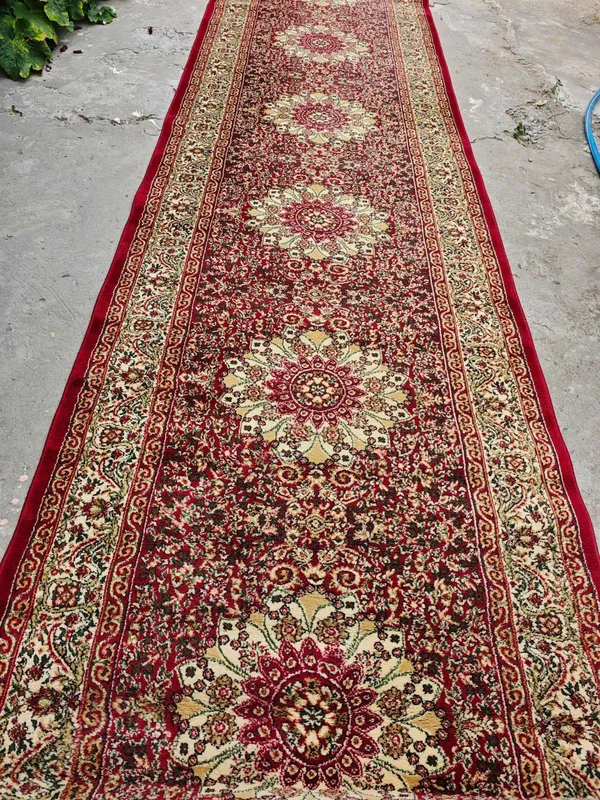 3,7x1,2 m o‘lchamdagi gilam yo‘lakchasini sotaman. 5 3,7x1,2 m o‘lchamdagi gilam yo‘lakchasini sotaman. 5