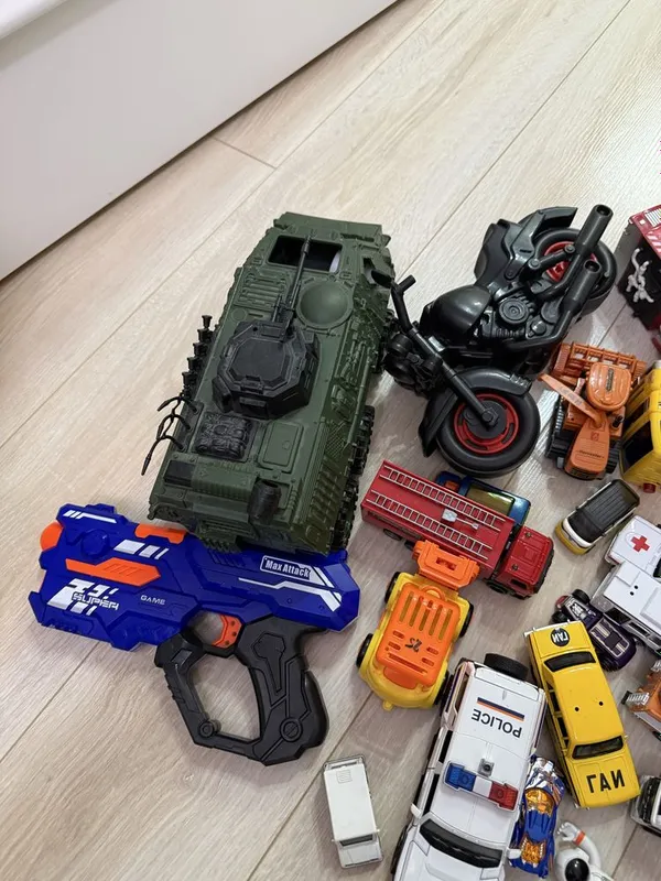 Игрушки в отличном состоянии 3