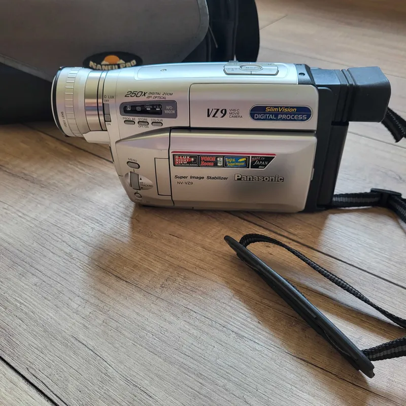 Видеокамера Panasonic — фото 2