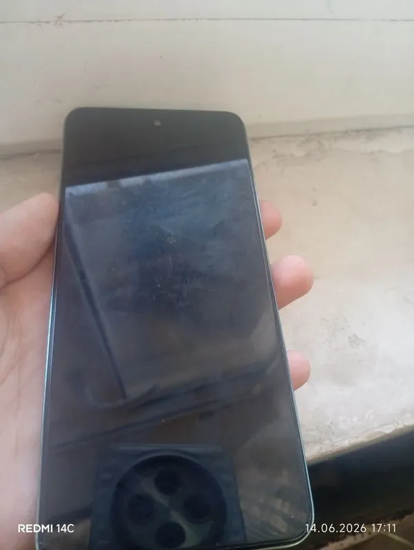 Infinix hot40i 8+8/256 sotiladi