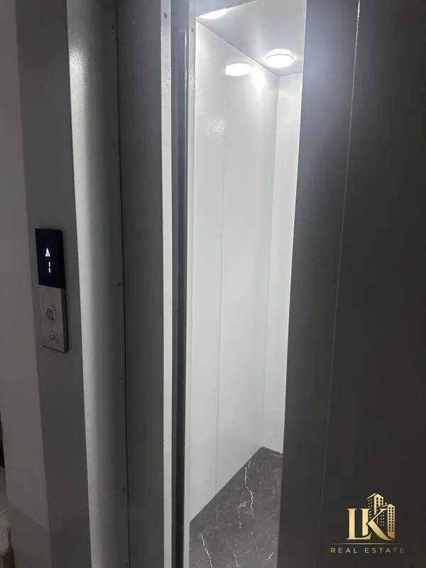 Продаётся 4-комнатная квартира, 72 м², Яшнабадский район (ориентир: японское посольство) 10