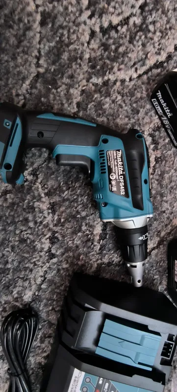 Makita DFS 452 в новом состоянии 1
