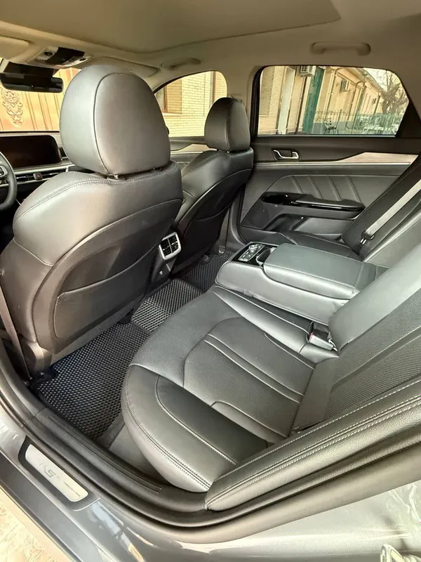 Kia K5 Full Premium salonda 540 millionligi — фото 7