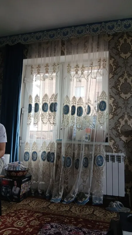 Srochna parda sotiladi.
