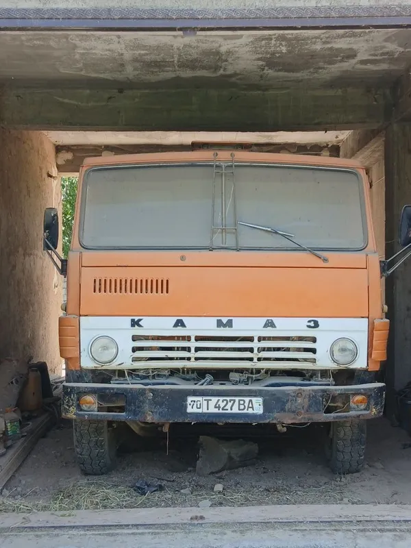 Kamaz sotiladi holati yaxshi 5680$ kelishamiz yana xam 2 Kamaz sotiladi holati yaxshi 5680$ kelishamiz yana xam 2