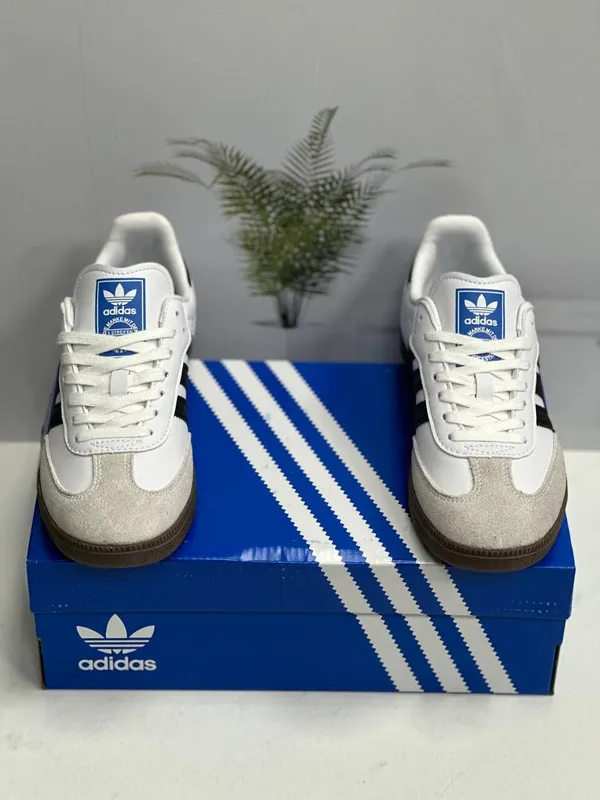 кроссовок мужских Adidas 7