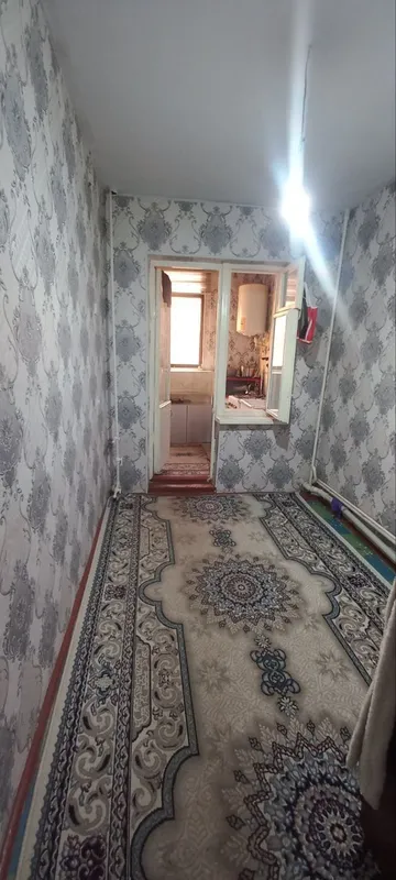 Toshkent viloyati Nurafshon shahar pishka mfy Navoiy k 27.6kv 2 xona