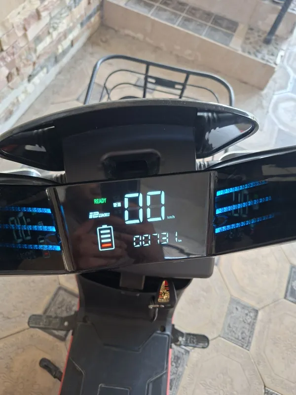 Elektro skuter ideal holatda xchqanaqa aybi yoq kelishtirib beraman 1