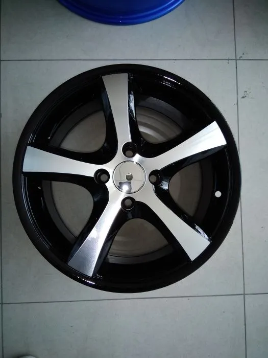 Продается Диски R15, R16 новый в коробке 3
