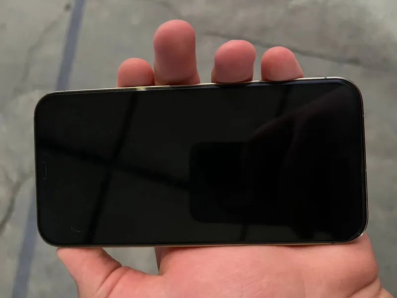 iPhone 12 pro 3