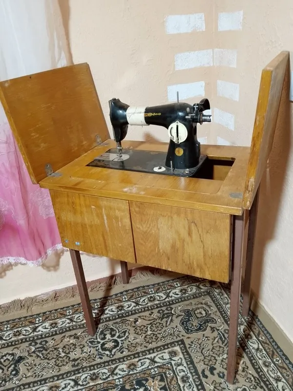 Швейная машинка