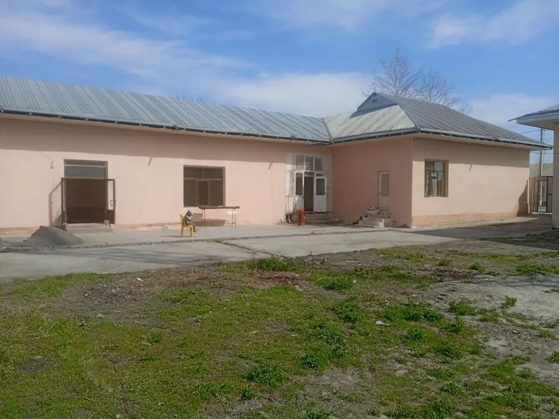 40 sotix yer maydoni 700m²ga bino bor zabor uralga