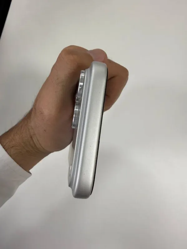 Iphone 17 pro max sotiladi idial — фото 2