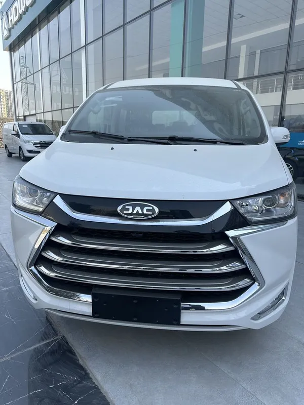 Минивен Jac m3 2 местный — фото 1
