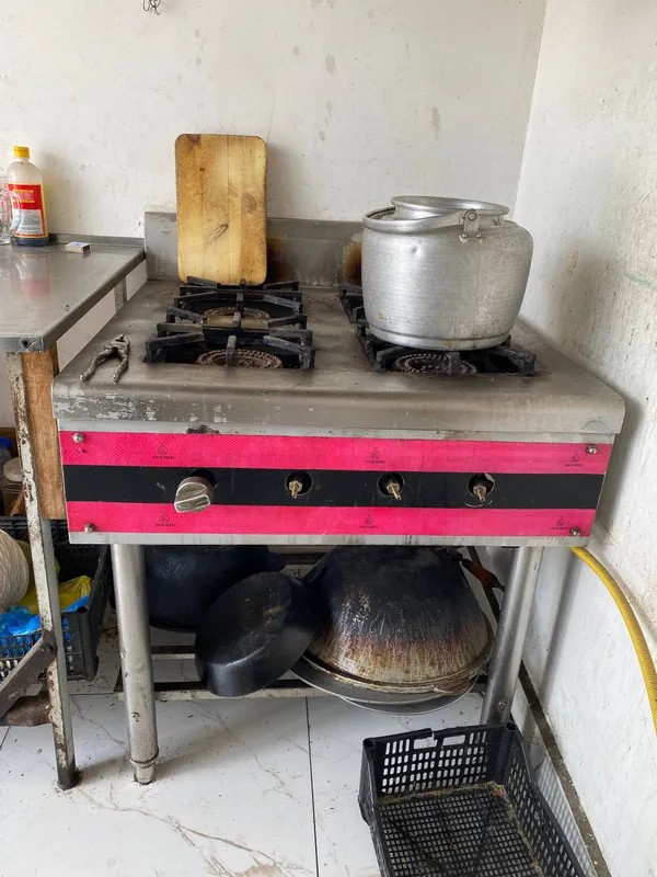 Gaz plita sotiladi