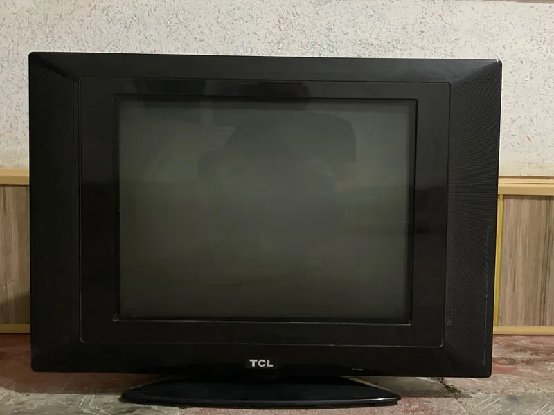 телевизор TCL с гарантией — фото 1 телевизор TCL с гарантией — фото 1