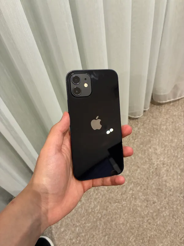 iPhone 12 черный 1