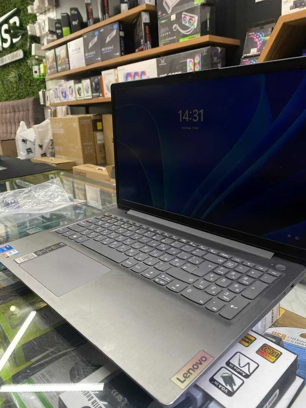 Noutbook Lenovo i5
