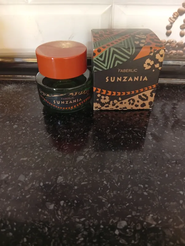 Suzaina