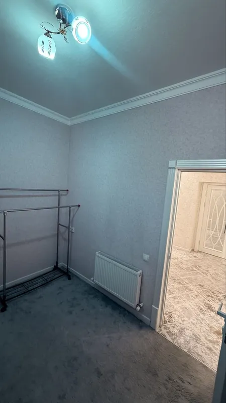 Дом продаётся. В Dream House, напротив Лесопарка. Дом с одним подъездом. 6 Дом продаётся. В Dream House, напротив Лесопарка. Дом с одним подъездом. 6