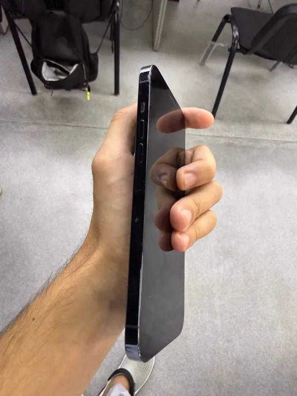 iPhone 12 pro max 4