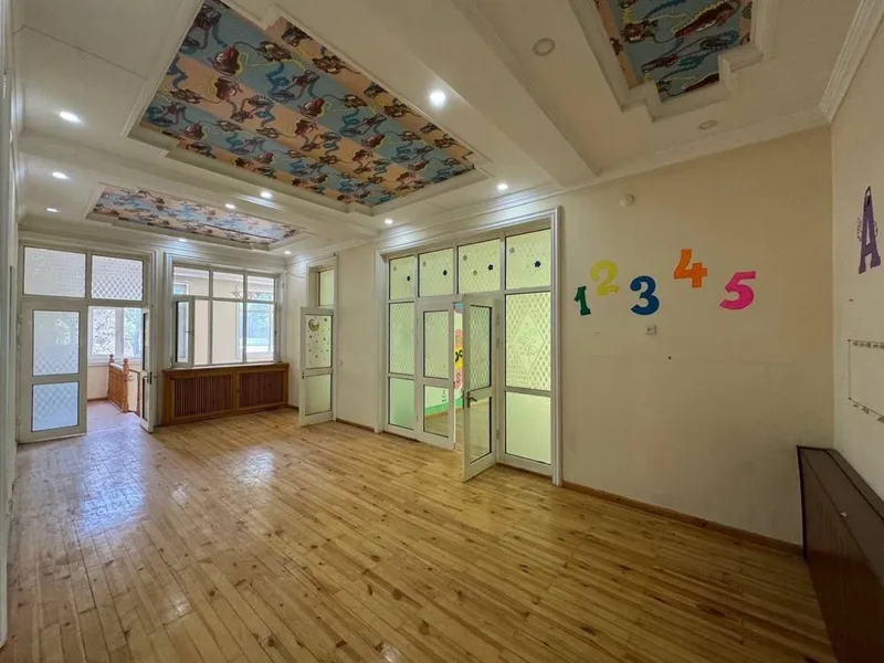 ПРОДАЁТСЯ КОММЕРЧЕСКОЕ ПОМЕЩЕНИЕ Чиланзарский район, 11 квартал 750 м² — фото 1