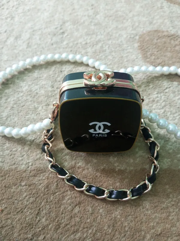 Chanel sumichka