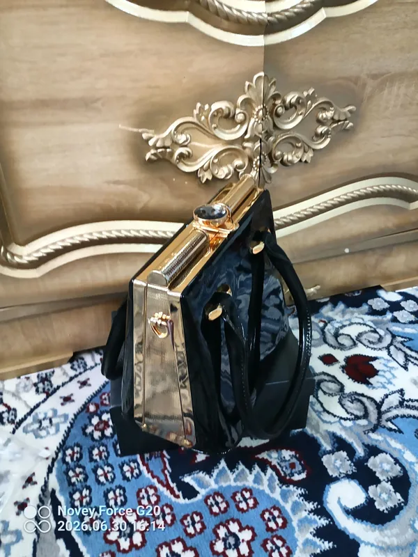 Ayollar sumkasi 1