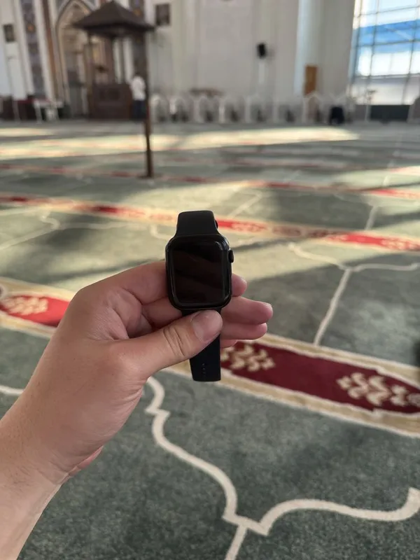 apple iWatch 9 black 45 mm 96% 1
