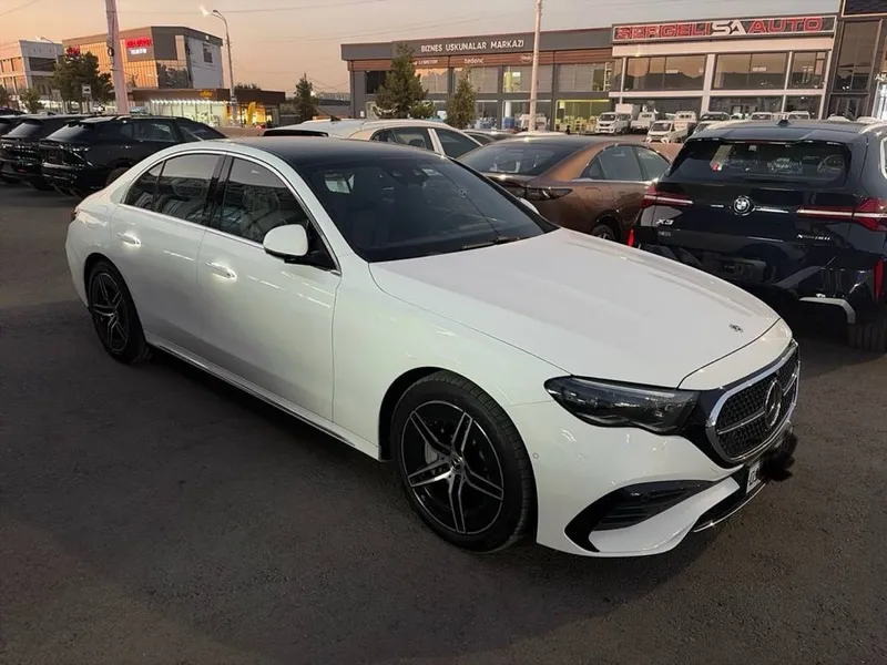 Mercedes-Bens E 300 naxt- nasiya savdo 20 % nomizga o’tkazib beriladi 2