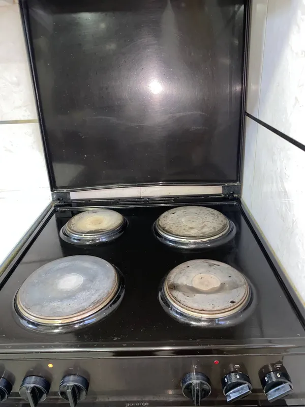 Elektroniy plita garanji 1 yil ishlatilgan 1500000 — фото 2