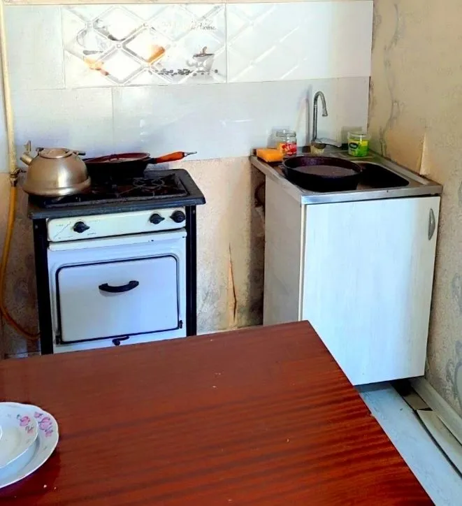 Продажа 1/1/4, Чиланзар 20, кирпич, 18 м², 7 Продажа 1/1/4, Чиланзар 20, кирпич, 18 м², 7