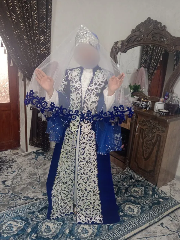 ansambil sotiladi narxi 600 ming kelishamiz