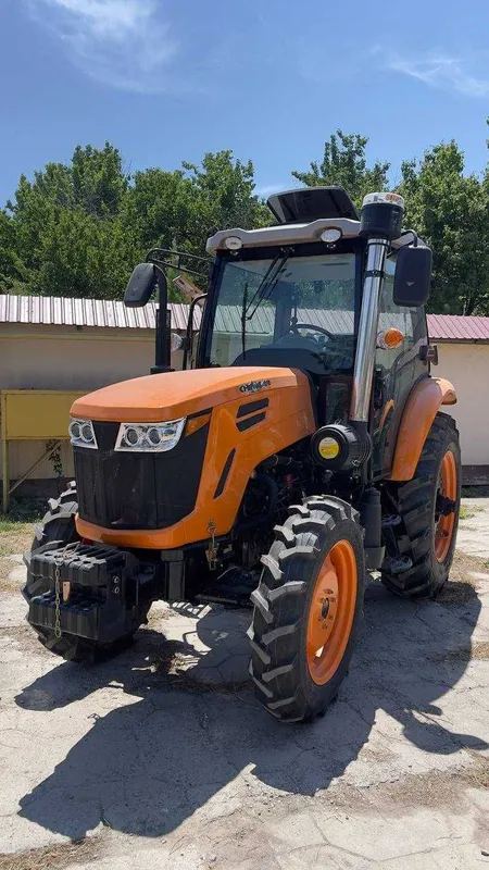 Traktor Chimgan GD 704 Kabina