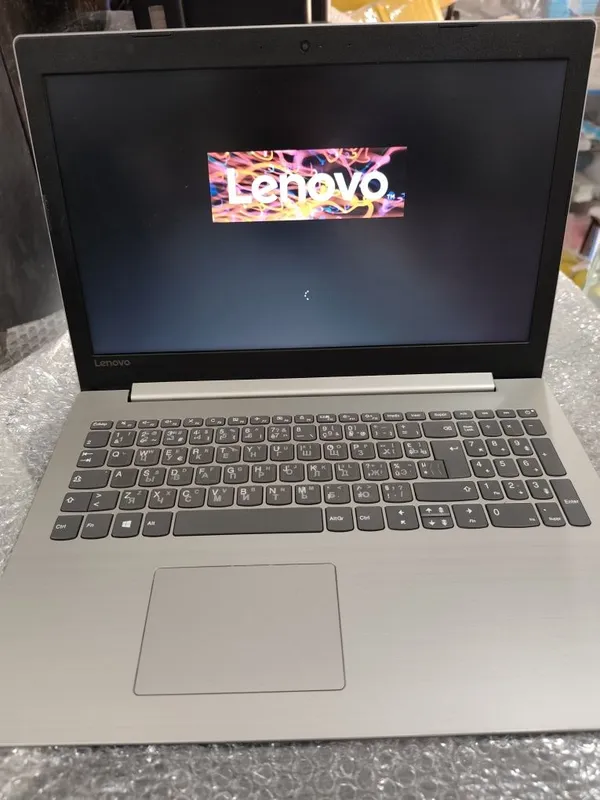 Lenovo ideapad 330-15IGM. DDR 4gb/ssd128gb батарея 3соат