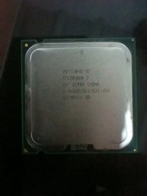Ushbu chip — Intel Celeron D 347