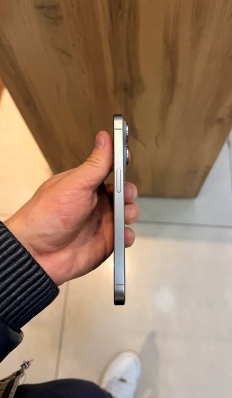 iPhone 15 Pro 5