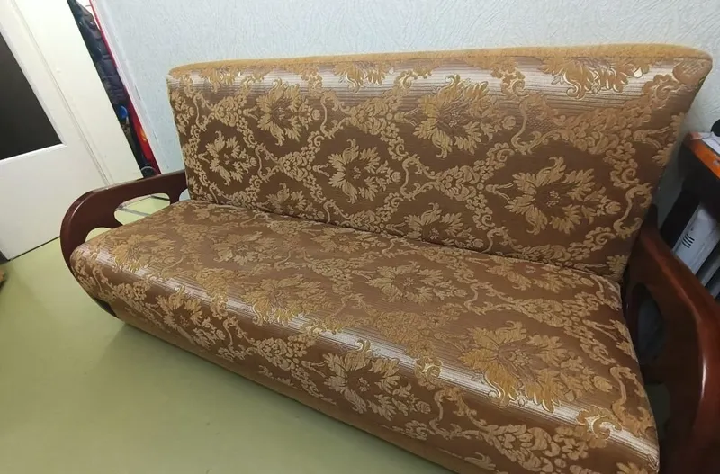 Ishlatilgan divan va kreslolar 2 Ishlatilgan divan va kreslolar 2