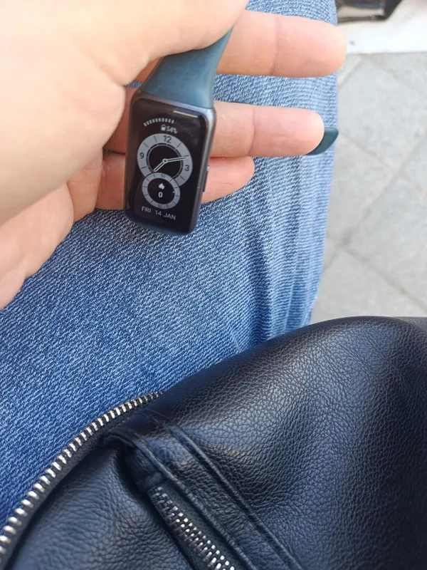 Продам Фитнес-браслет Huawei Band 6 — фото 2