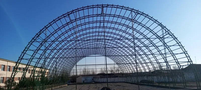Arkali va stadionlar va Tom Naves xizmati 1 Arkali va stadionlar va Tom Naves xizmati 1