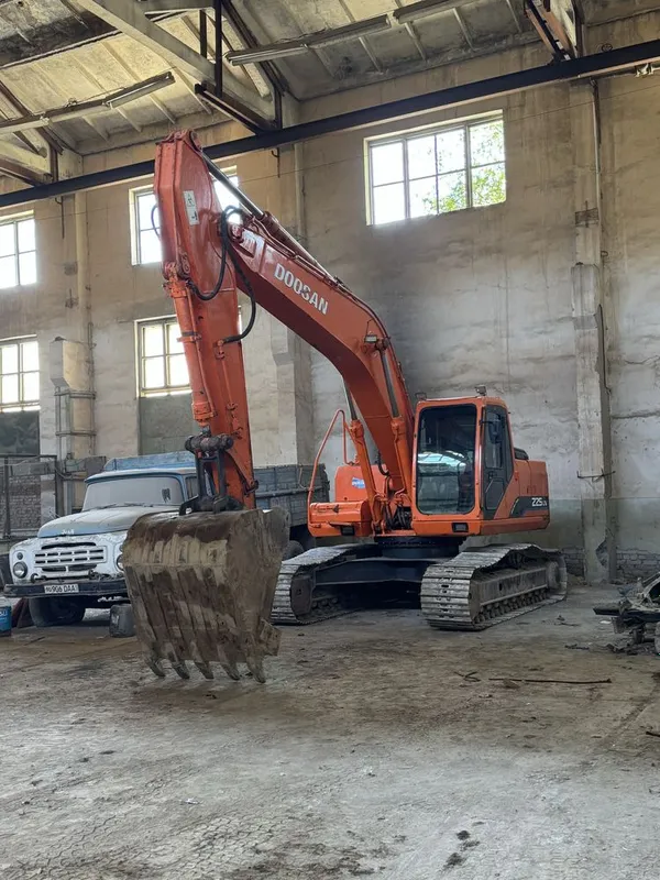 Doosan 225 LC ekskavator sotiladi